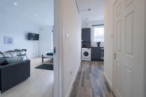 S5 Full Studio In Central Kilburn London With Kitchen Zone 2